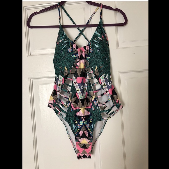 Bathing suit - Picture 2 of 2